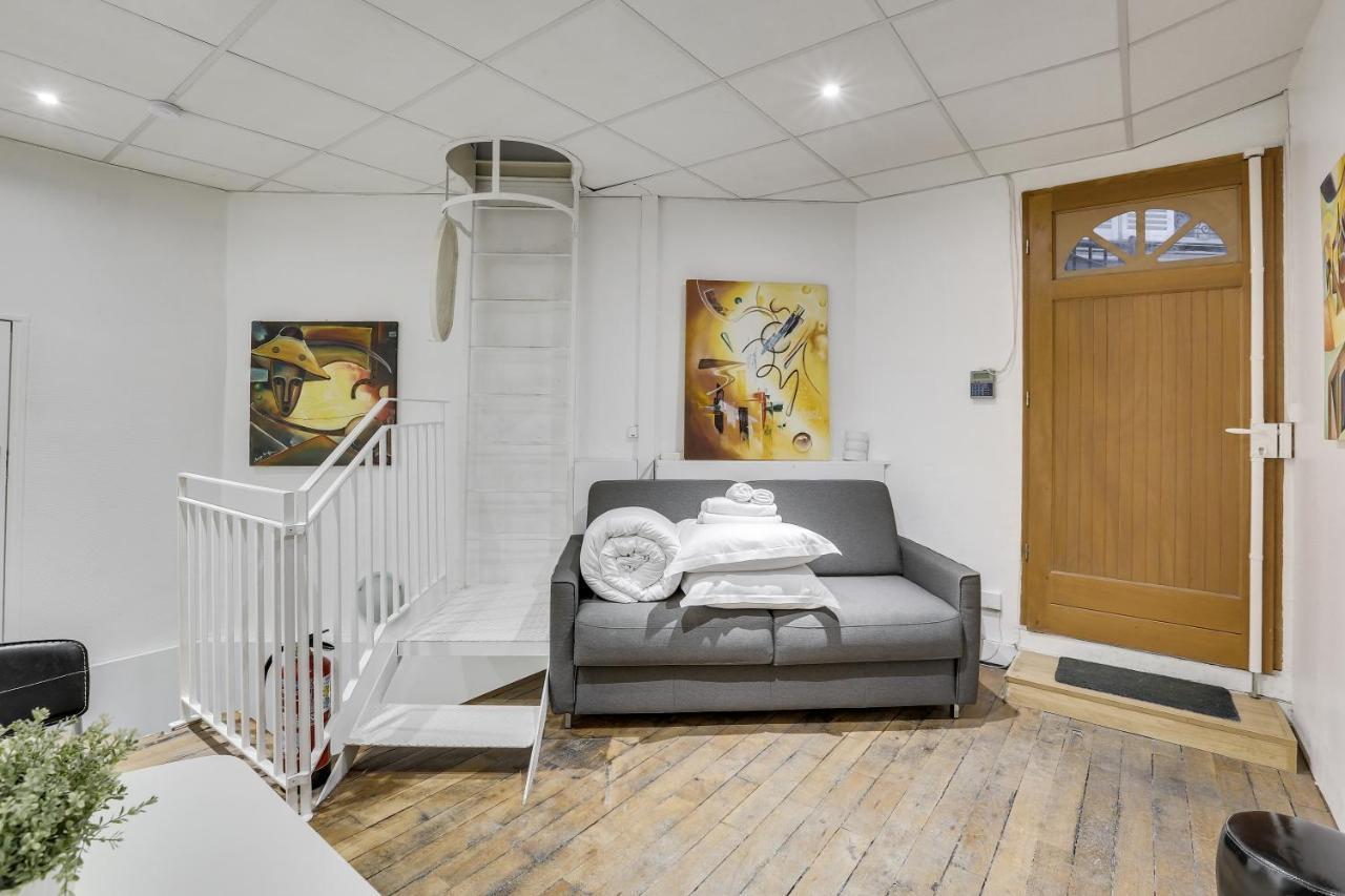 Triplex In Boulevard De Magenta By Guestready Apartment Paris Bagian luar foto