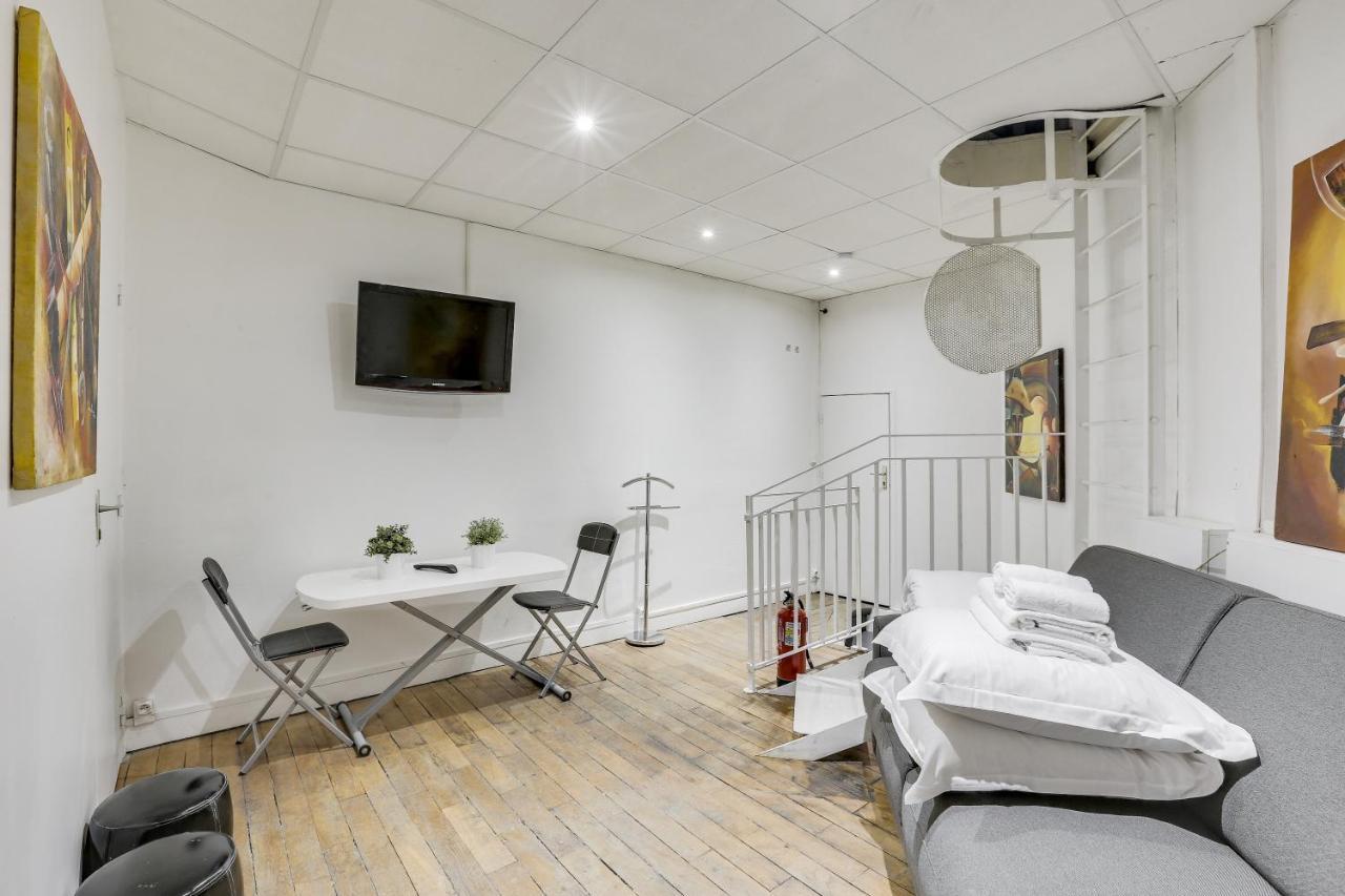 Triplex In Boulevard De Magenta By Guestready Apartment Paris Bagian luar foto